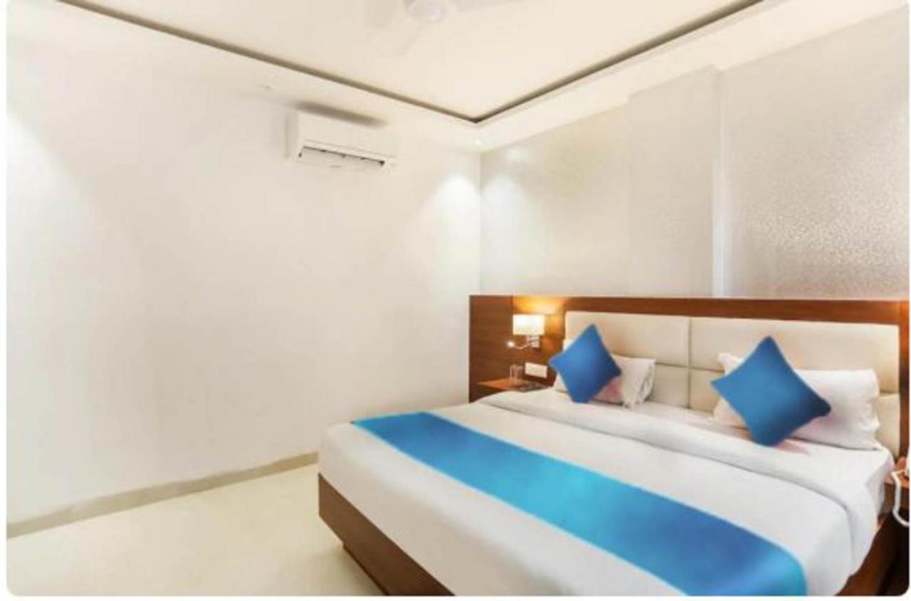 Hotel Royal Sky Luxury Near Delhi Airport Нью-Делі Екстер'єр фото
